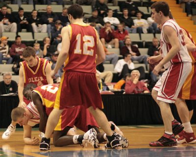 Chenango Valley's Boys Basketball Team versus Olean at the NYSPHSAA Tournament