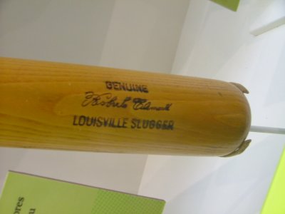 The Clemente style bat