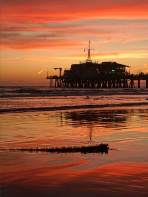 Santa Monica pier at twilight