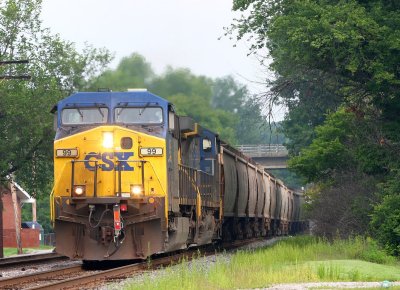 First shot of the day on Sunday, SB grain train G250 appearing before the morning crap burned off.