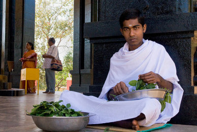 Acolyte at Sivagiri Mutt