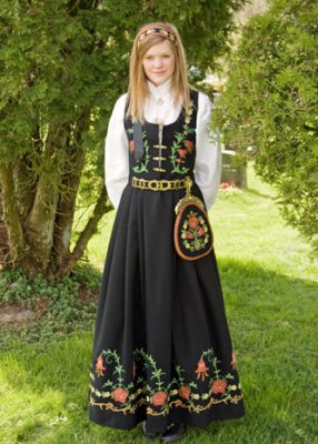 Hanna - confirmand wearing National Costume