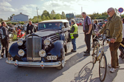 12 cylinder in-line engine