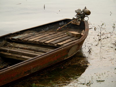 Genuine old outboard engine