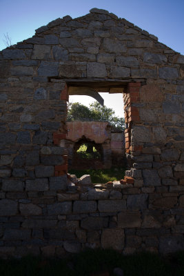 Seers Rd Ruins003.jpg