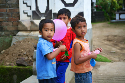Boys and Baloon Bali Indonesia