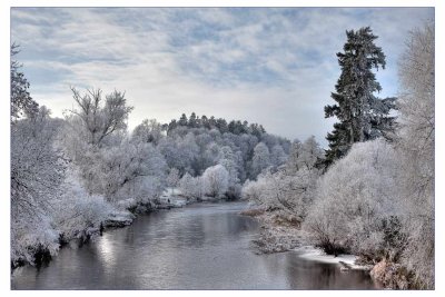 River Usk hoar frost off Pant-y-Goytre bridge.