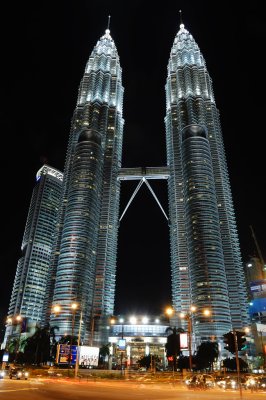 Petronas Twin Towers (Nighttime)