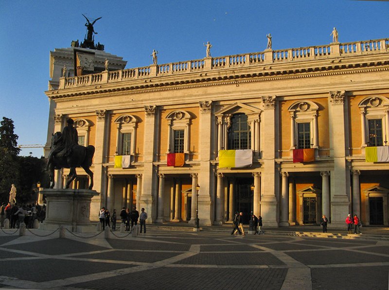 Palazzo Nuovo, Piazza del Campidoglio0341