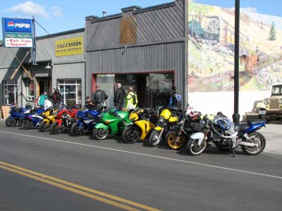 Bikes in Maupin