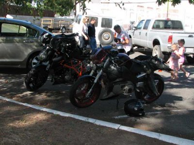 Buell & Ze Zupah Dooke