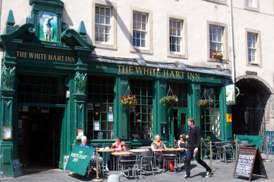 Edinburgh Grassmarket 02001.jpg