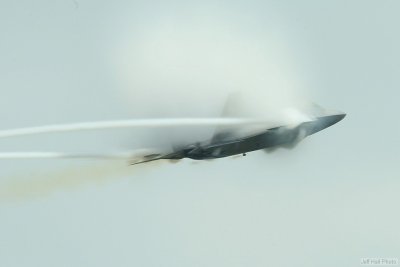 F-22 Hot, Hot Pass!
