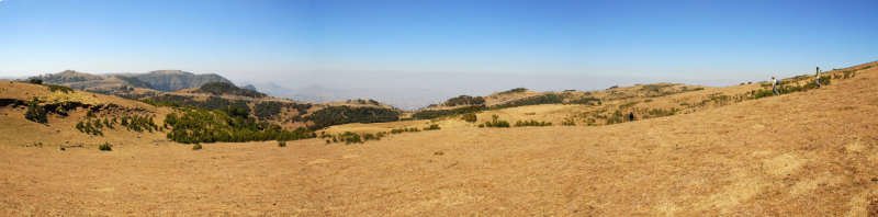 Panorama with Simien Lodge in the distant west seen from 13.2222N/38.026177E