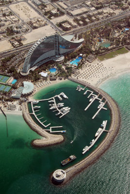 Jumeirah Beach Hotel marina