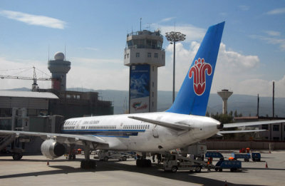 China Southern Boeing 757 at Xining Caojiabao Airport (XNN/ZLXN)