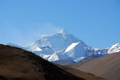 Mount Everest from the Dzaka Valley near Pagsum