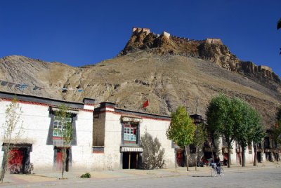 Pelkor Road looking southeast towards the fortress, Gyantse Dzong
