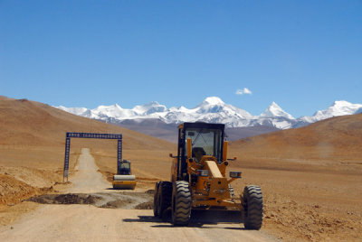 Road equipment  on an unpaved section of the Friendship Highway