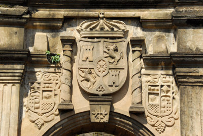 Spanish coat-of-arms. Spain controlled the Philippines from 1565 to 1898