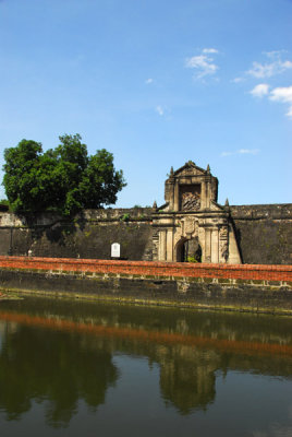 Fort Santiago - gate and moat