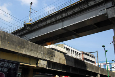 Railroad and LRT bridges at the intersection of Recto and Rizal Avenues, Manila