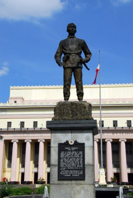 Andres Bonifacio monument, Manila