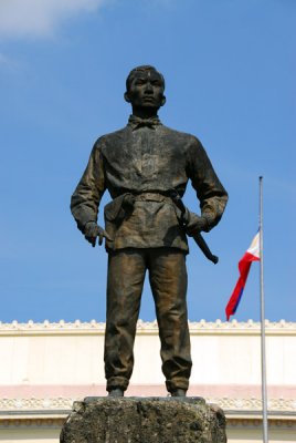 Andres Bonifacio monument, Manila