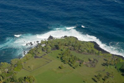Honomaele Gulch, northeast Maui (N20.806/W156.039)