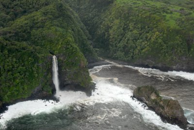 Keopuka Rock and Puohokamoa Valley of Jurassic Park fame