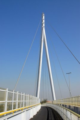 Sheikh Zayed Road pedestrian bridge