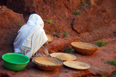 Preparing bread, Bet Gabriel