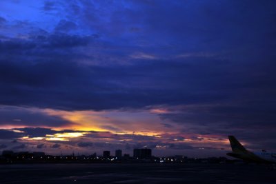 Sunset from the ramp of Manila Airport Terminal3