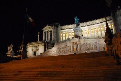Victor Emmanuel Monument at night