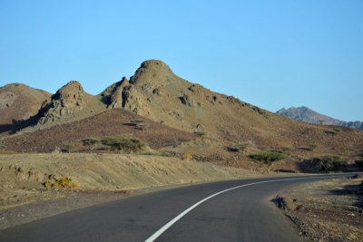 Oman Route 8 from Sohar to Yanqul (and on to Ibri)