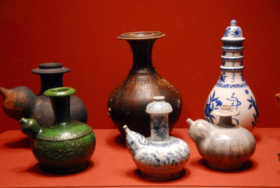 Chinese and Thai ceramics in the gallery connecting the Sackler to the Freer