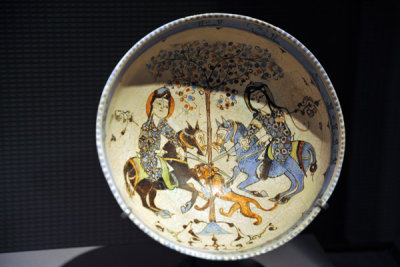 Dish signed by Muhammed ibn Abi Tahir, Iran (Kashan) 611 A.H. (1214)