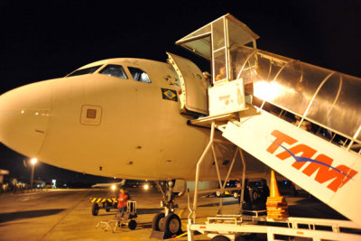 Boarding the evening flight from So Paulo to Foz do Iguau