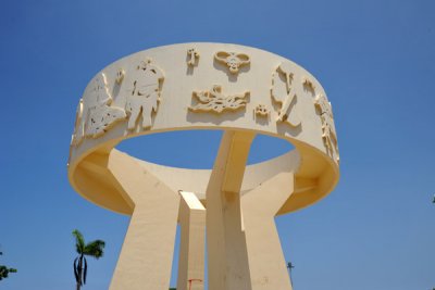 Largo do Baleizo, Luanda - Av. 4 de Fevereiro