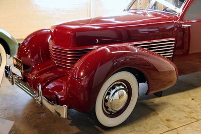 1936 Cord 810 Coupe