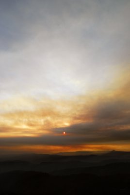 Yuba Fire sunset smoke Vert 14 Aug 09
