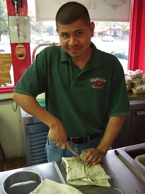 juan shuckin' & jivin' with his weapon of choice