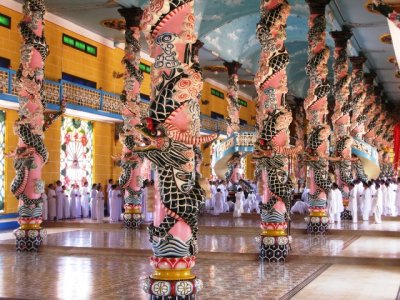 Cao Dai temple interior