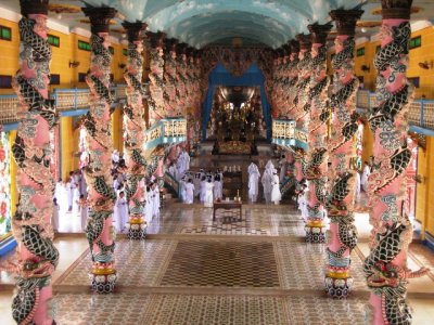 Cao Dai temple interior