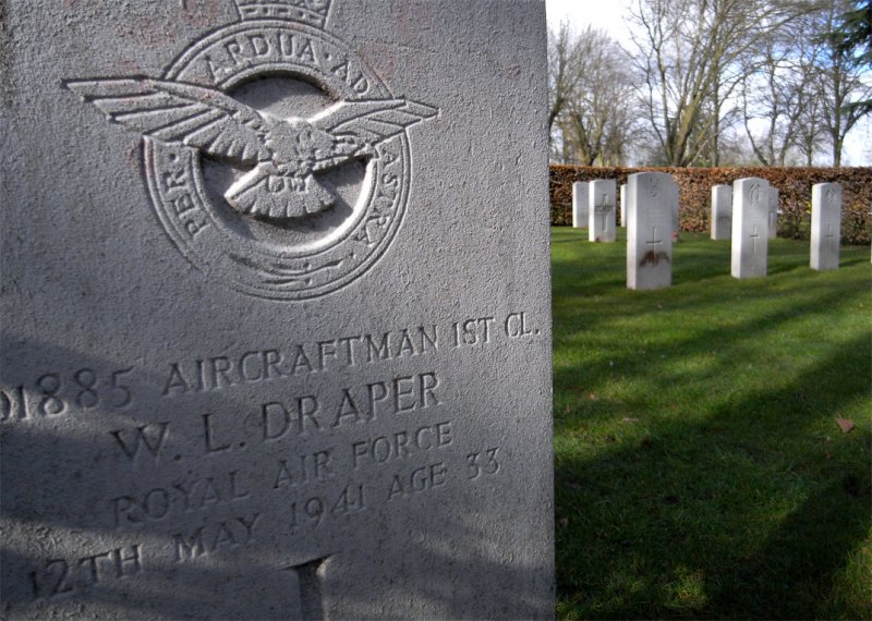 War-Graves.jpg