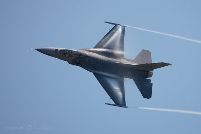 F16_1.jpg