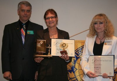 Winner Ruth Rinot and Runner up Louise Meuwissen Table Topics  Pdiv