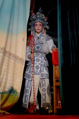 Faces of Chinese Opera 201.jpg
