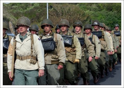 Dfil sur Omaha Beach