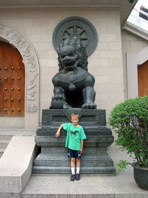 Shanghai-Jingan-Lion-Ian.jpg